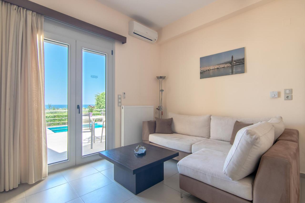 Yanni'S Villas Adelianos Kampos Exterior photo